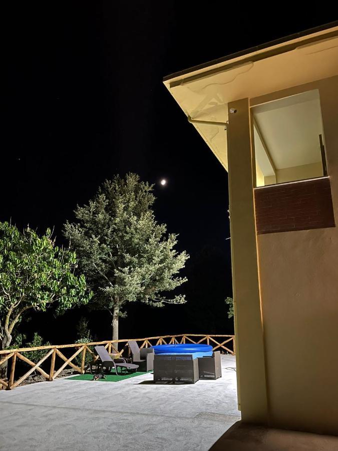Bed and Breakfast Il Rifugio Delle Stelle Castelgrande Esterno foto