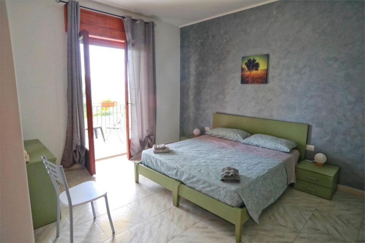 Bed and Breakfast Il Rifugio Delle Stelle Castelgrande Esterno foto