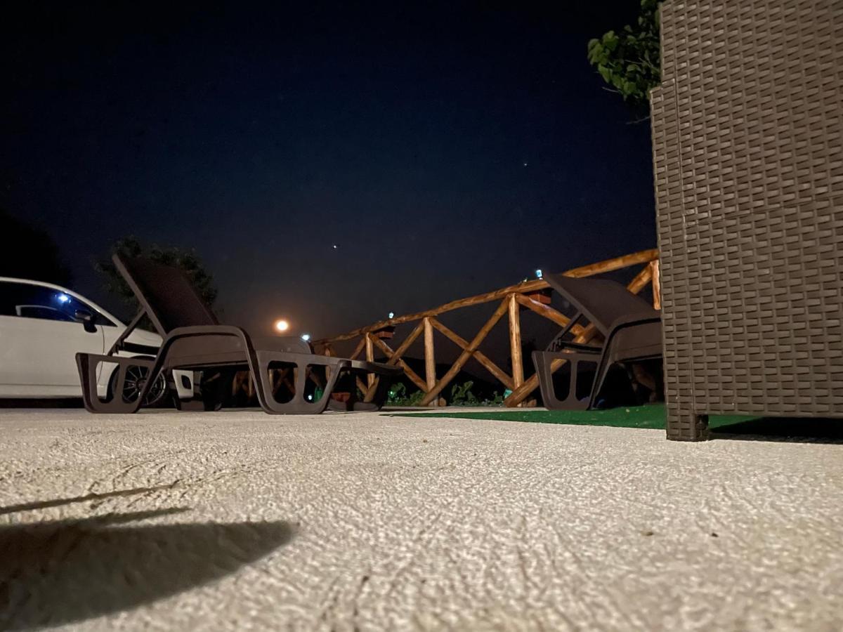 Bed and Breakfast Il Rifugio Delle Stelle Castelgrande Esterno foto